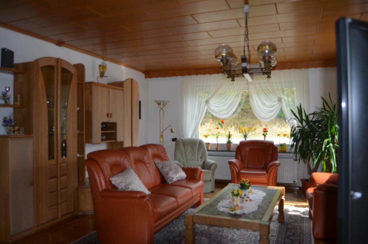 Ferienhaus Margaretha Hallschlag エクステリア 写真